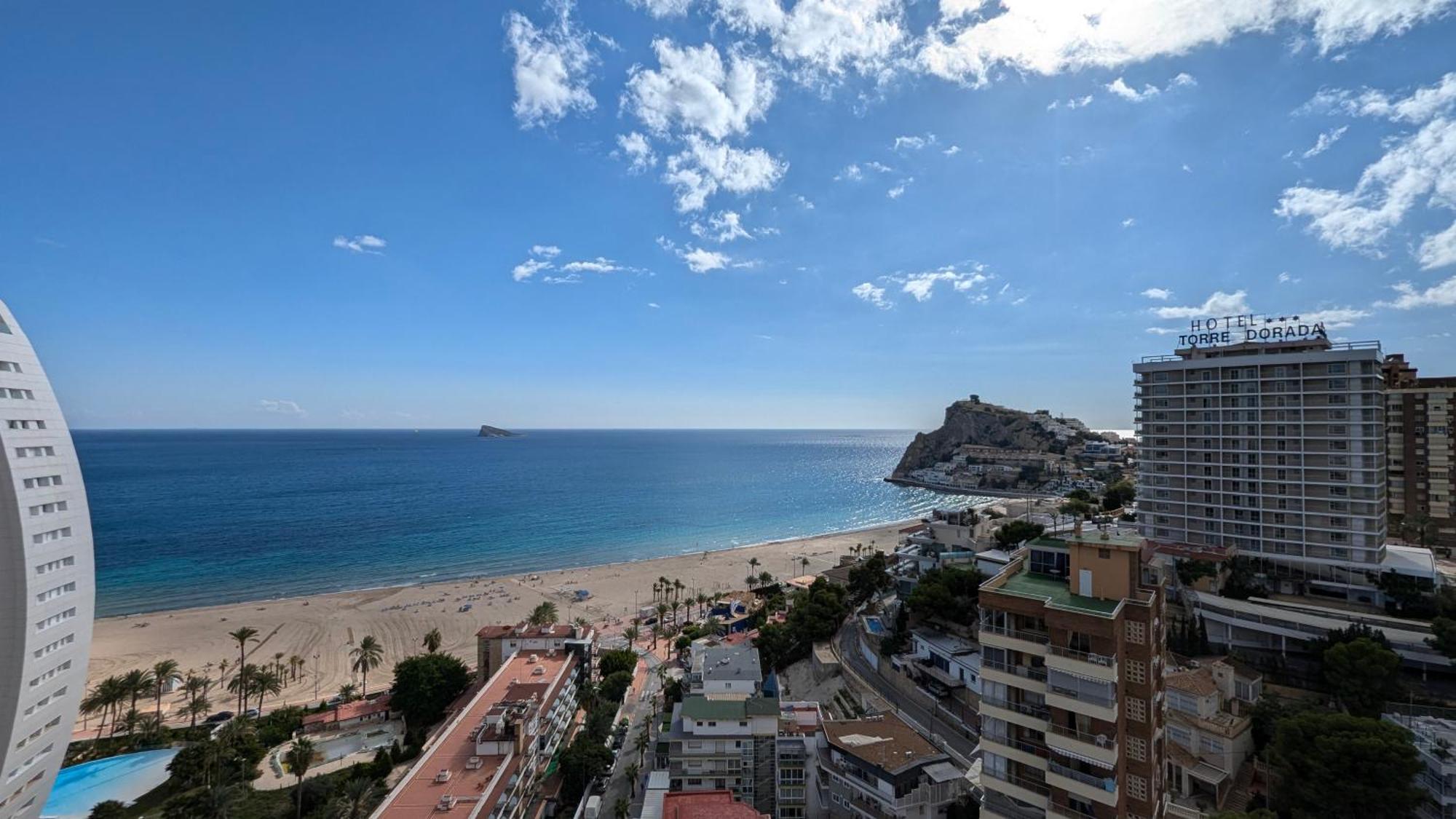 Coblanca Blue Sky Apartment Бенидорм Екстериор снимка